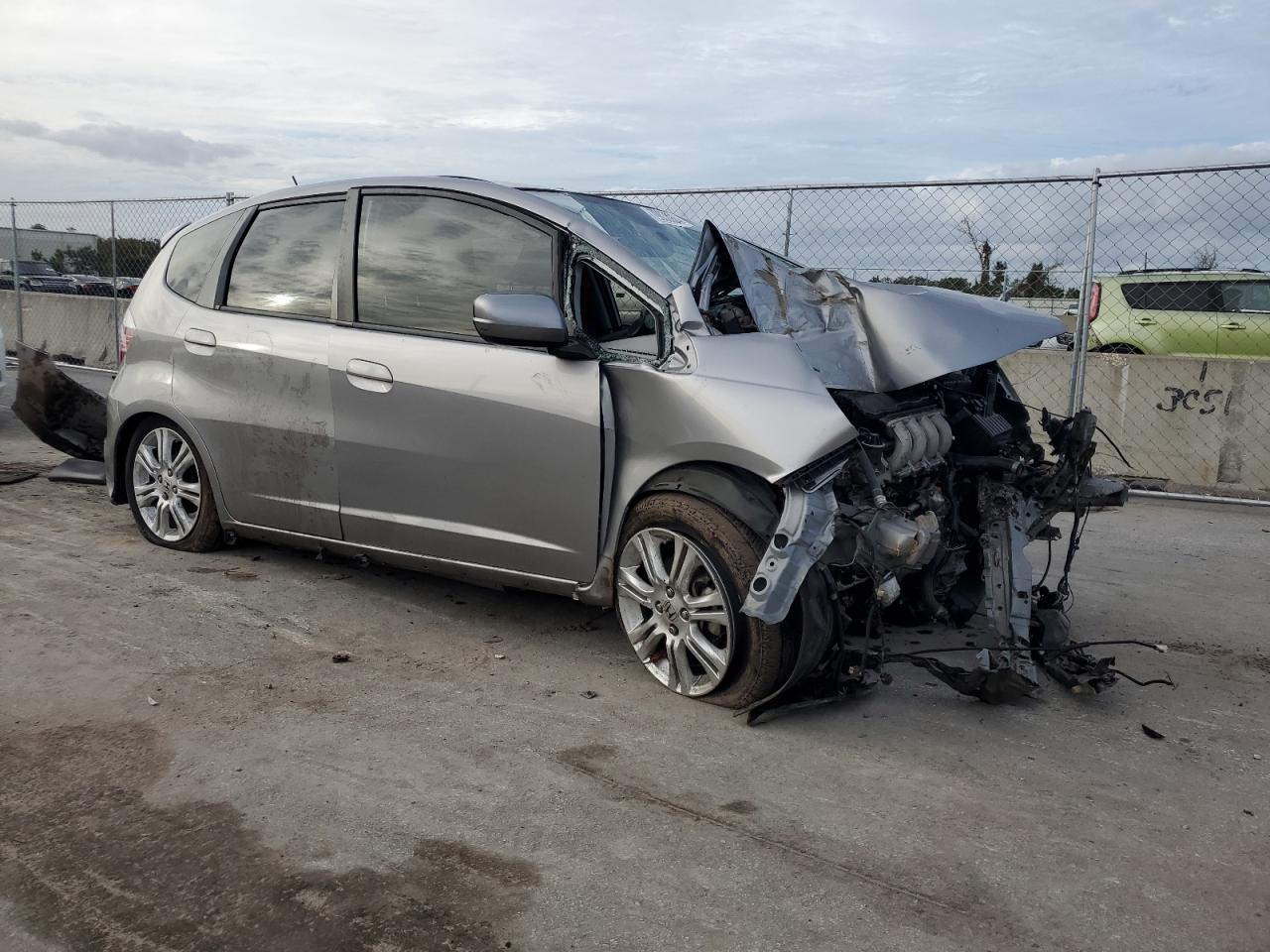 2010 Honda Fit - Image 4