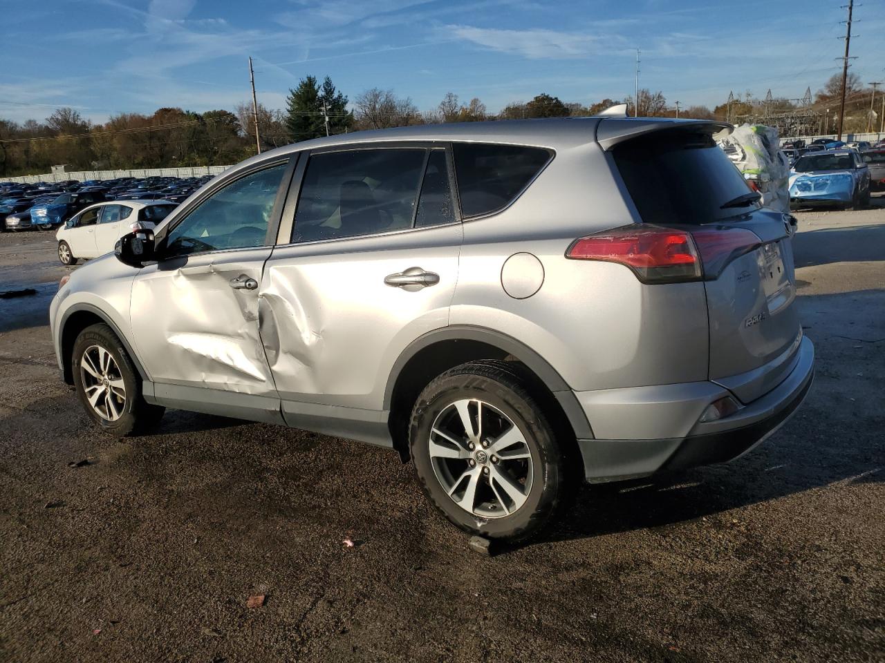 2018 Toyota RAV 4 - Image 2