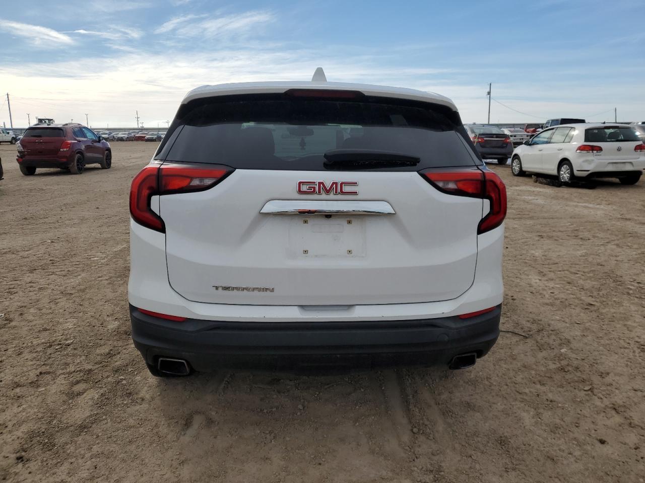 2018 GMC Terrain - Image 6