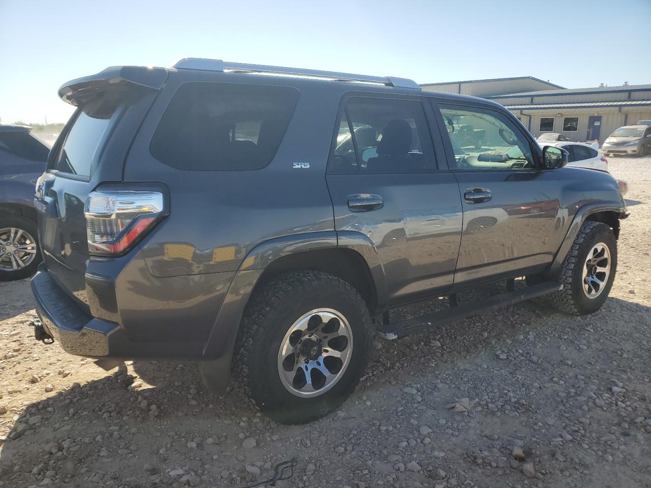 VIN JTEBU5JR6H5453489 2017 TOYOTA 4RUNNER no.3