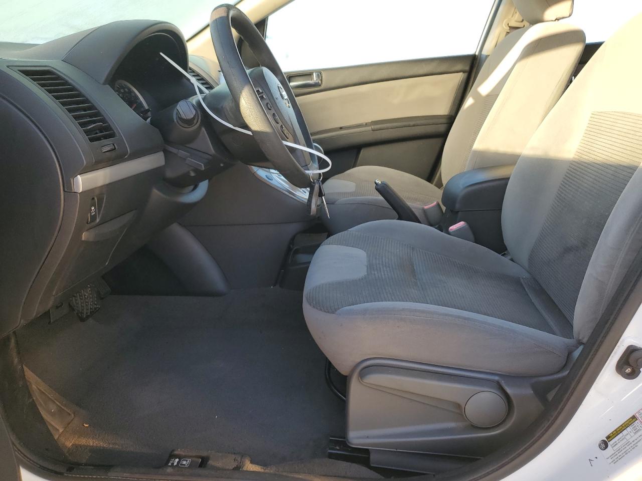 2012 Nissan Sentra - Image 7
