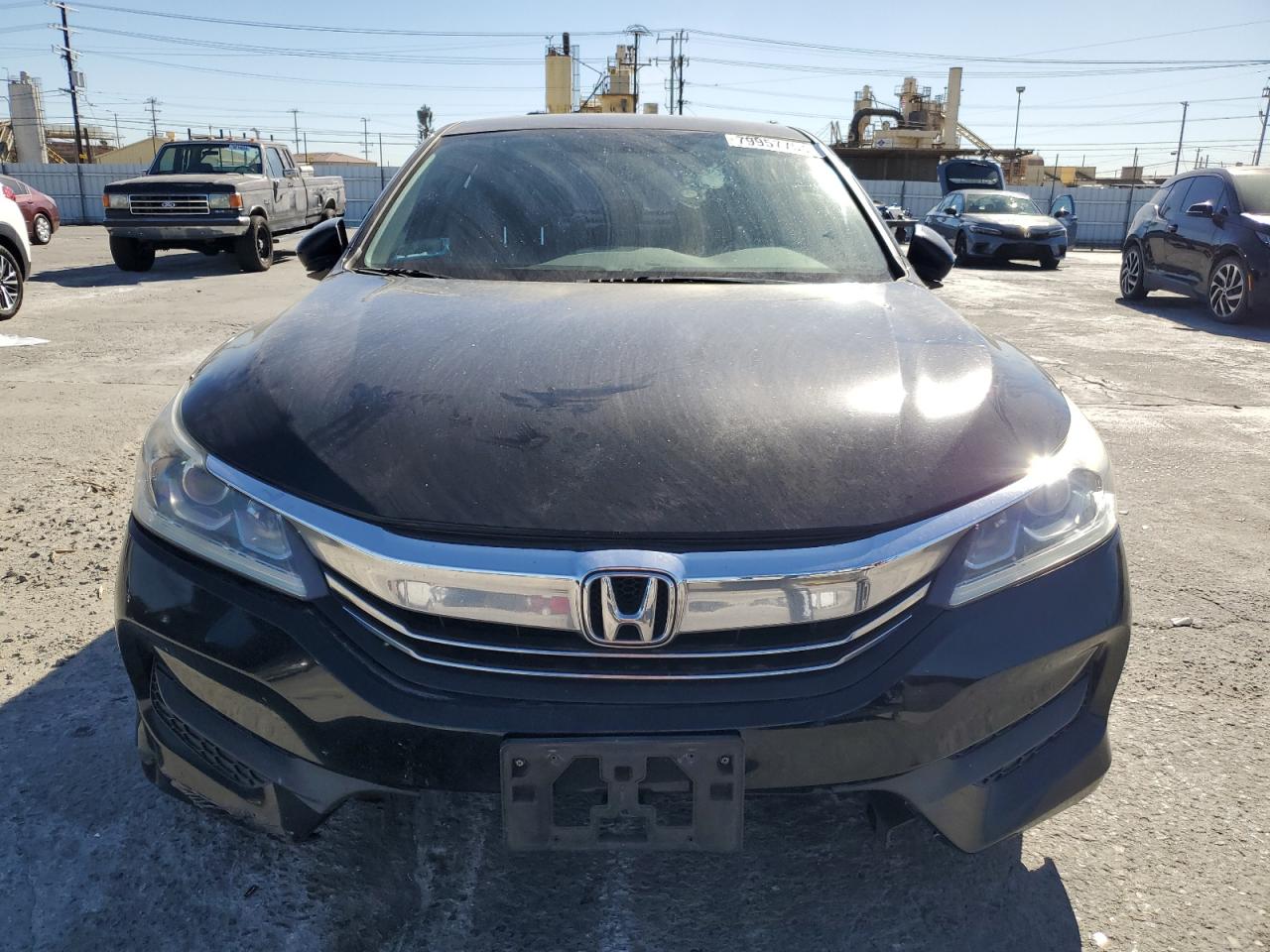 VIN 1HGCR2F39HA235097 2017 HONDA ACCORD no.5