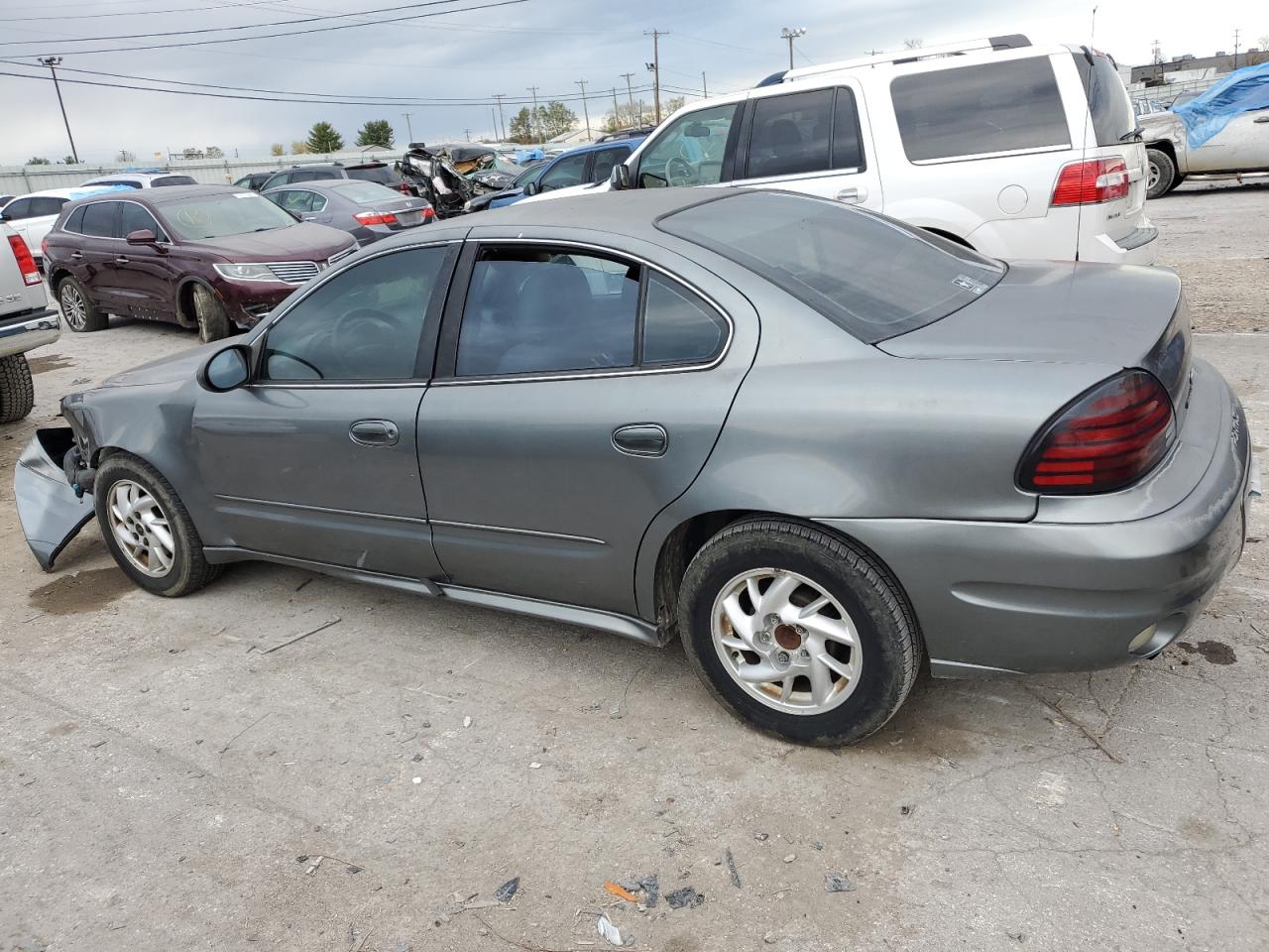 2004 Pontiac Grand AM - Image 2