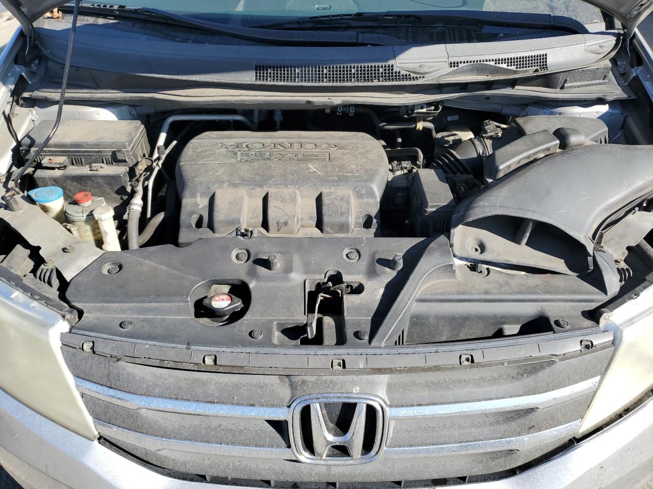 2012 Honda Odyssey - Image 12