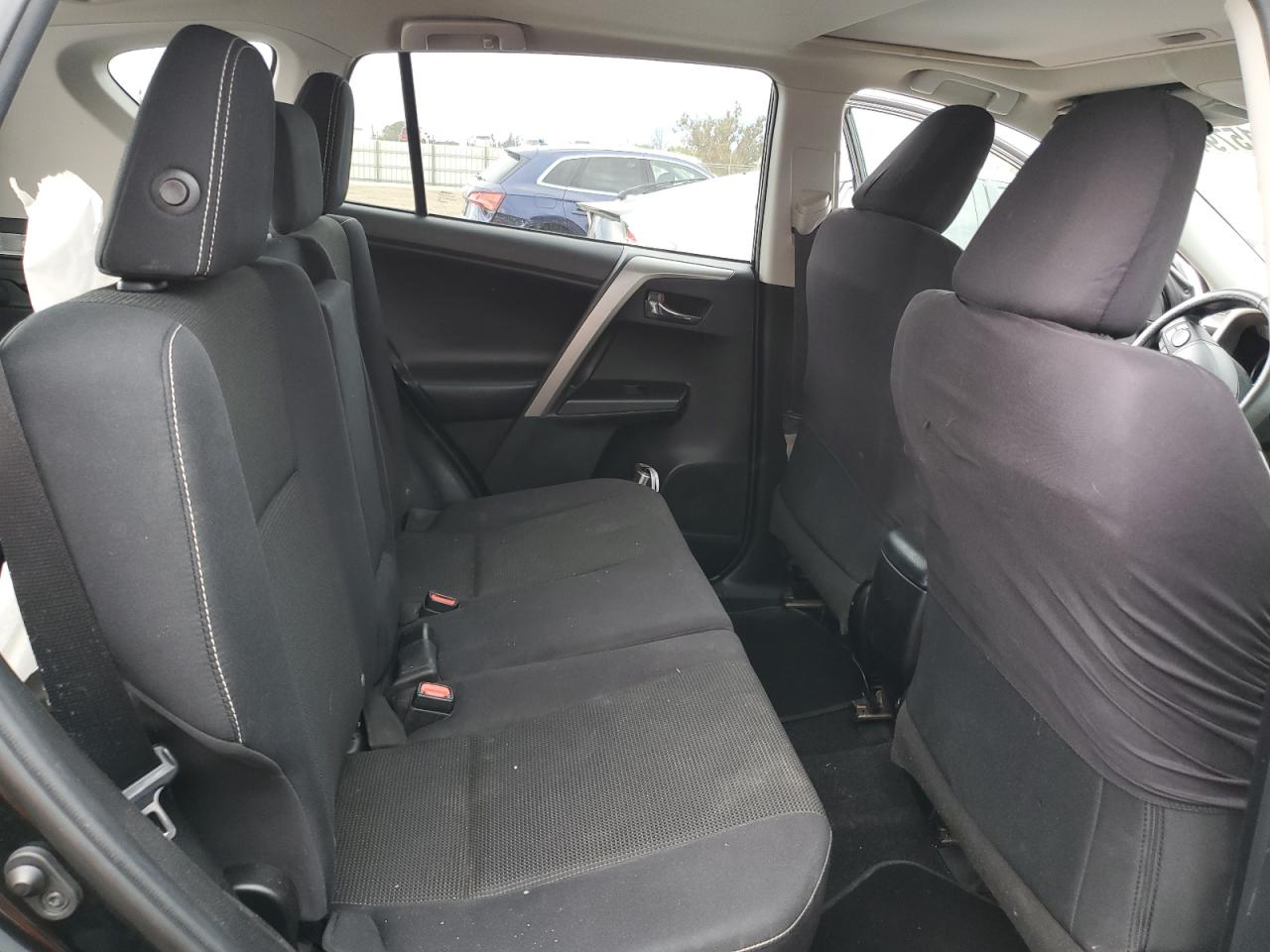 2018 Toyota RAV 4 - Image 11