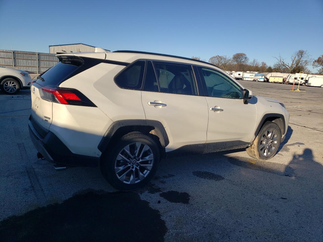 2022 Toyota RAV 4 - Image 3