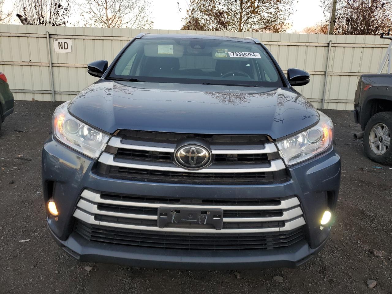 VIN 5TDJZRFHXHS423804 2017 TOYOTA HIGHLANDER no.5