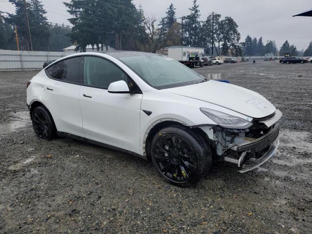 5YJYGAEE4MF142836 Tesla Model Y  4