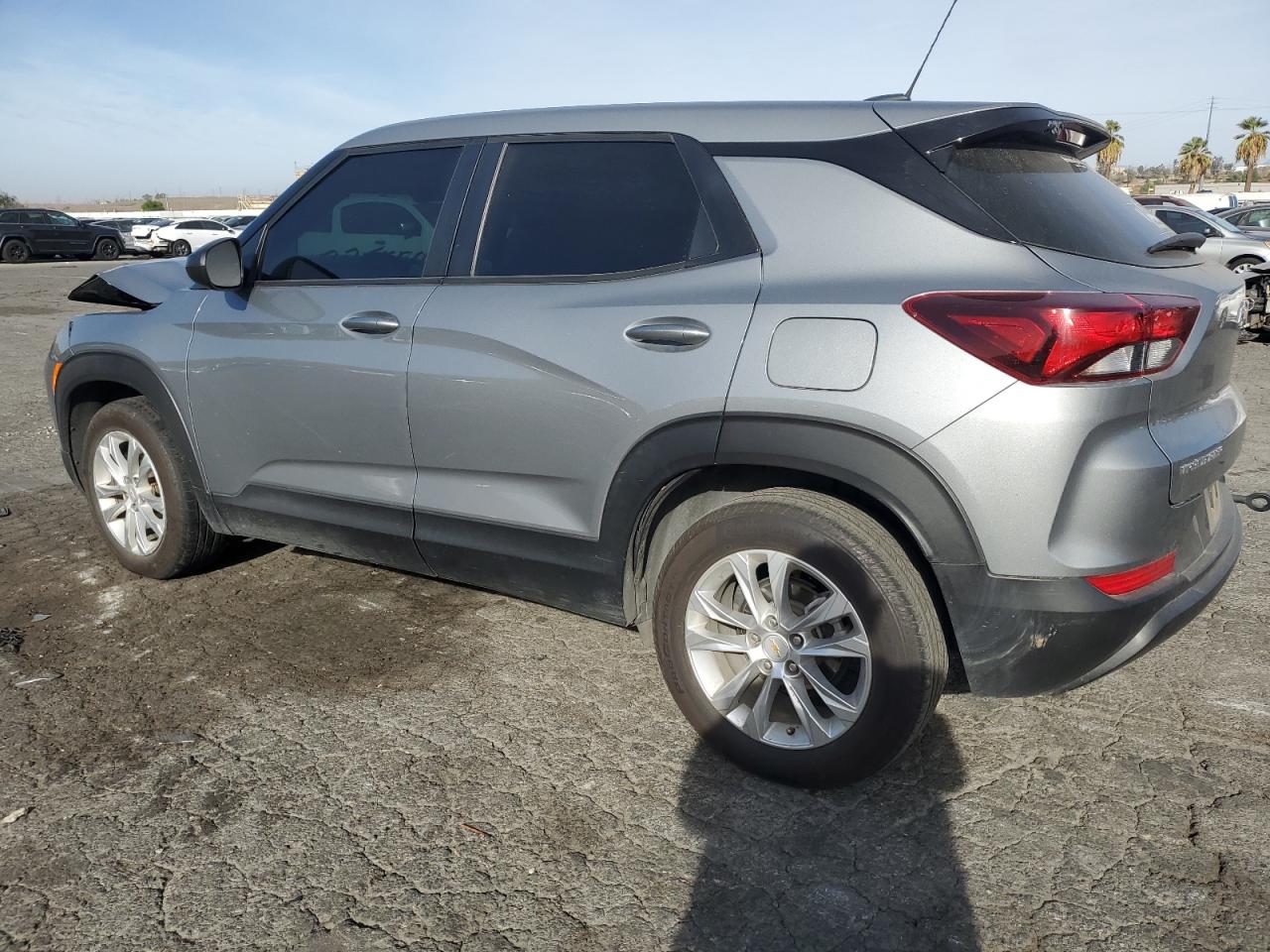 2023 Chevrolet TrailBlazer - Image 2