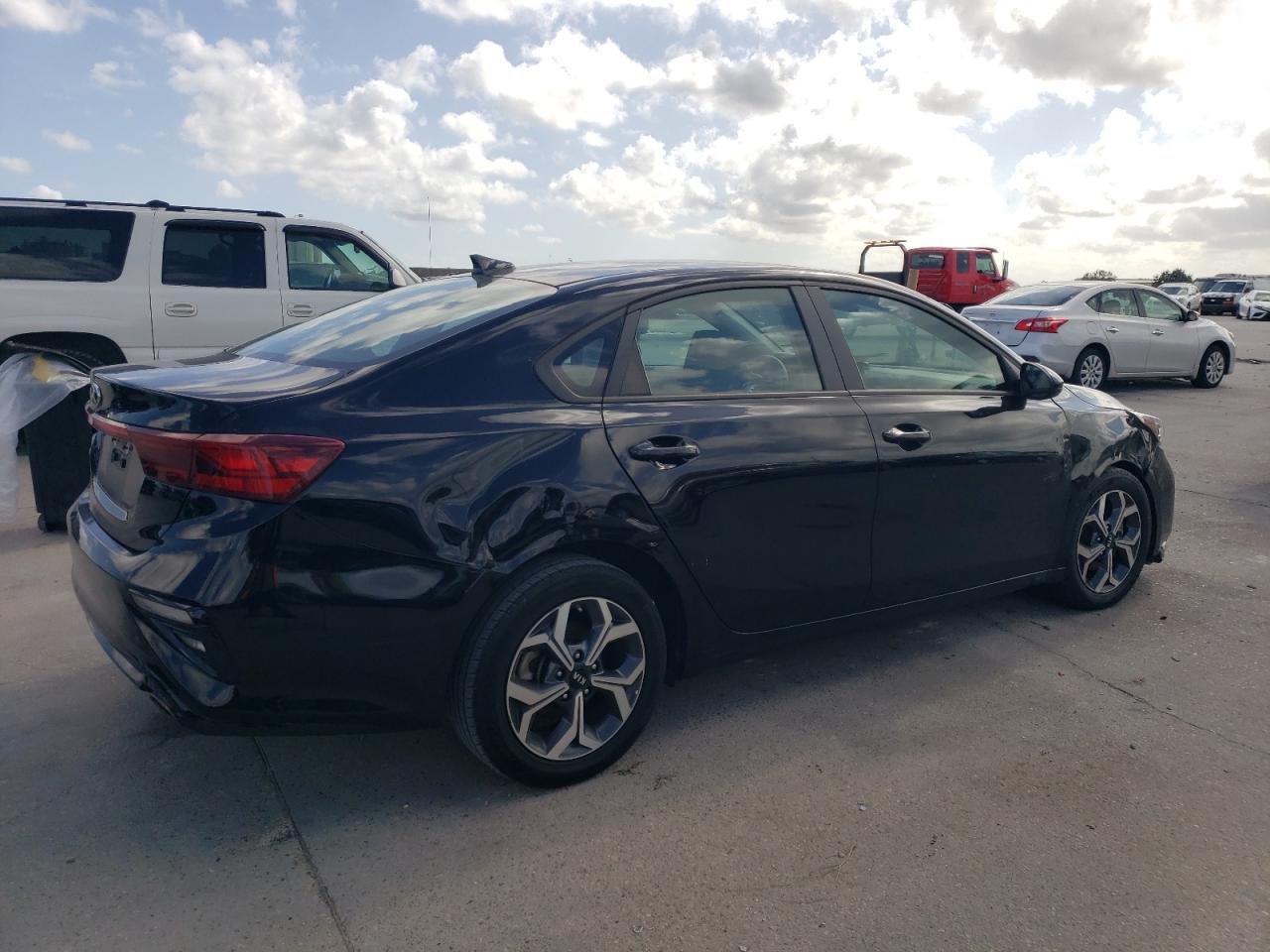 2021 Kia Forte - Image 3