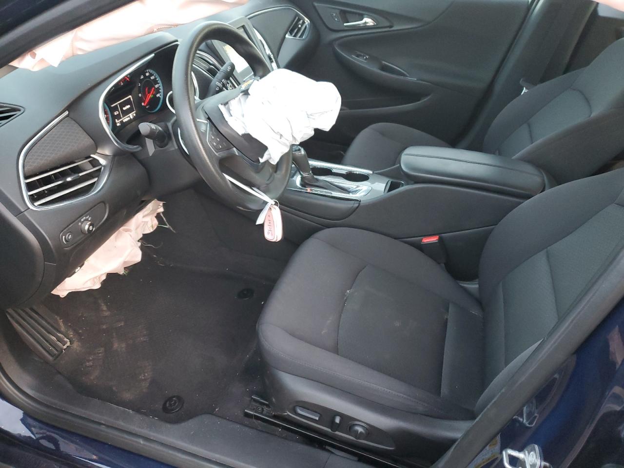 2017 Chevrolet Malibu - Image 7
