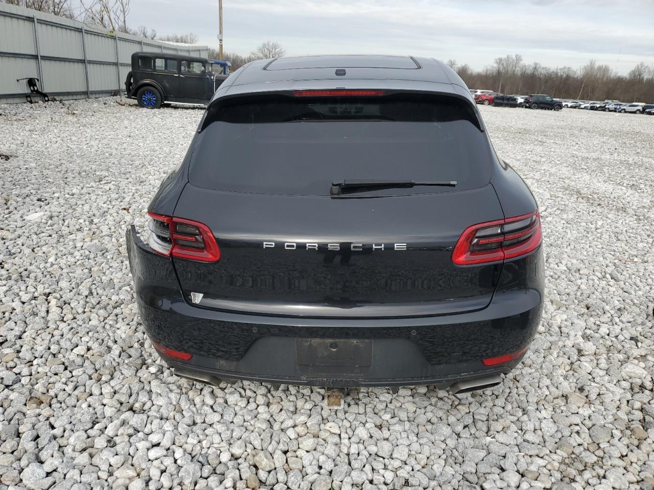 VIN WP1AA2A53HLB02957 2017 PORSCHE MACAN no.6