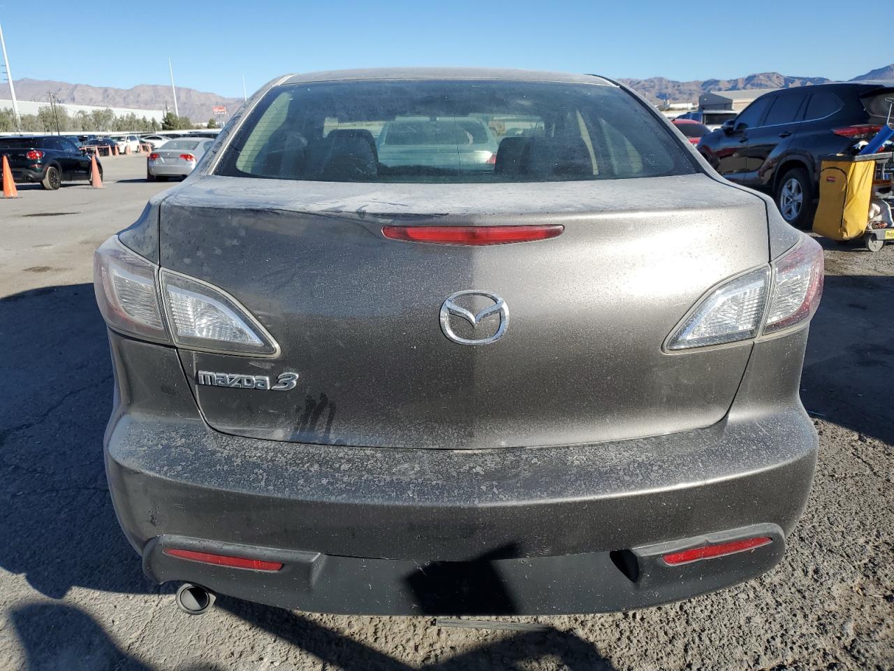 2010 Mazda 3 - Image 6