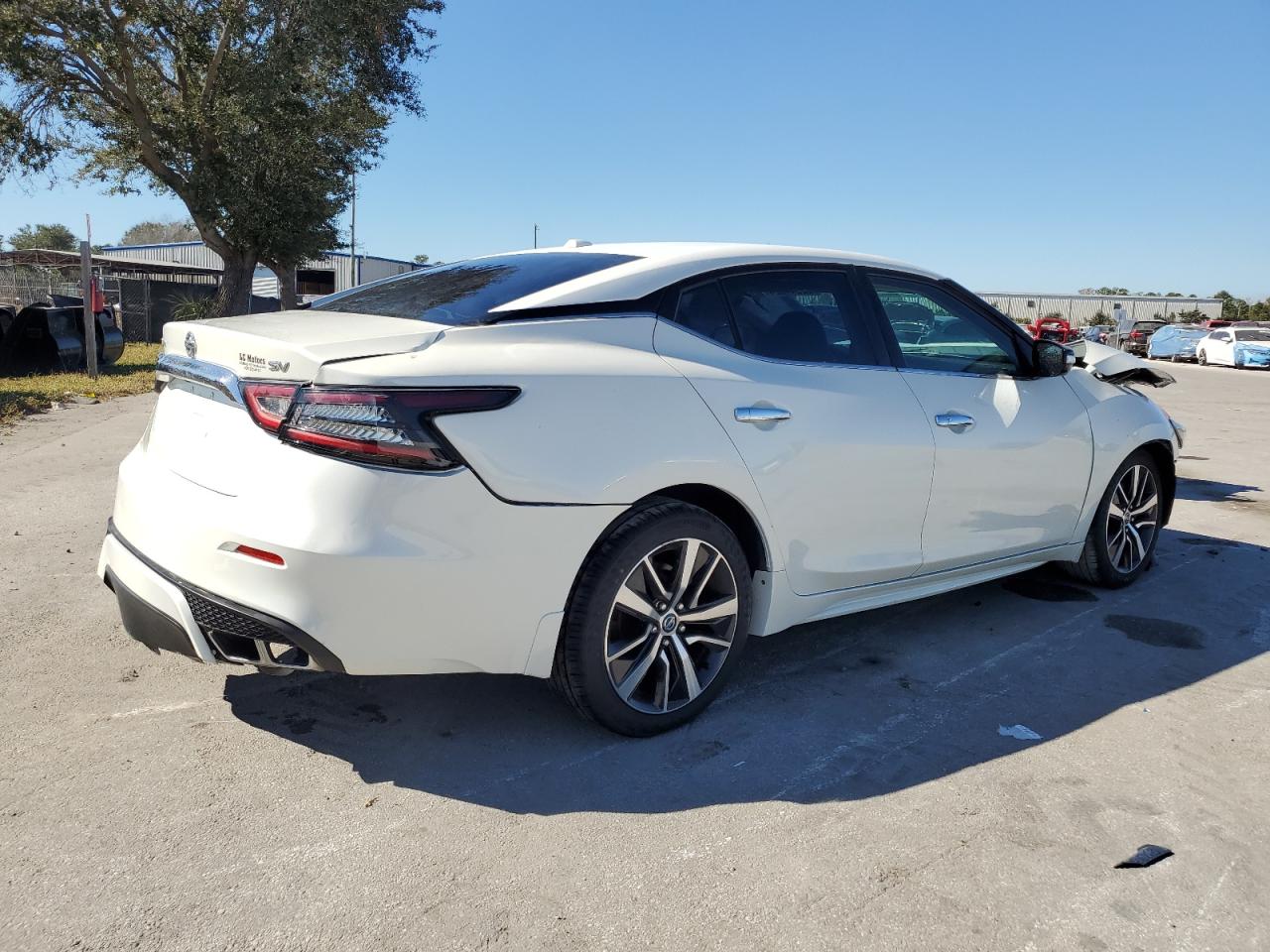 VIN 1N4AA6AV1KC367530 2019 NISSAN MAXIMA no.3