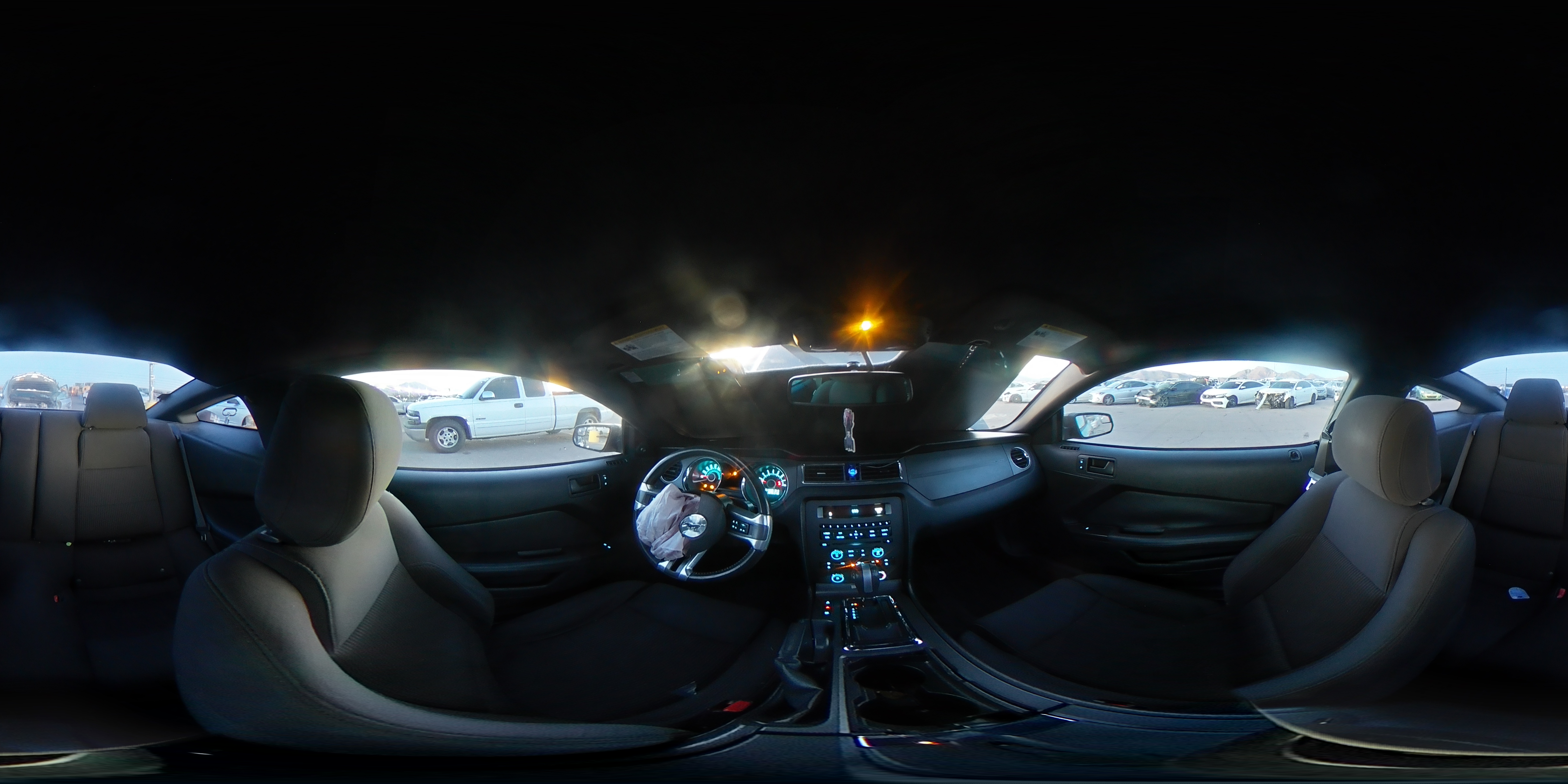 2013 Ford Mustang - Image 12