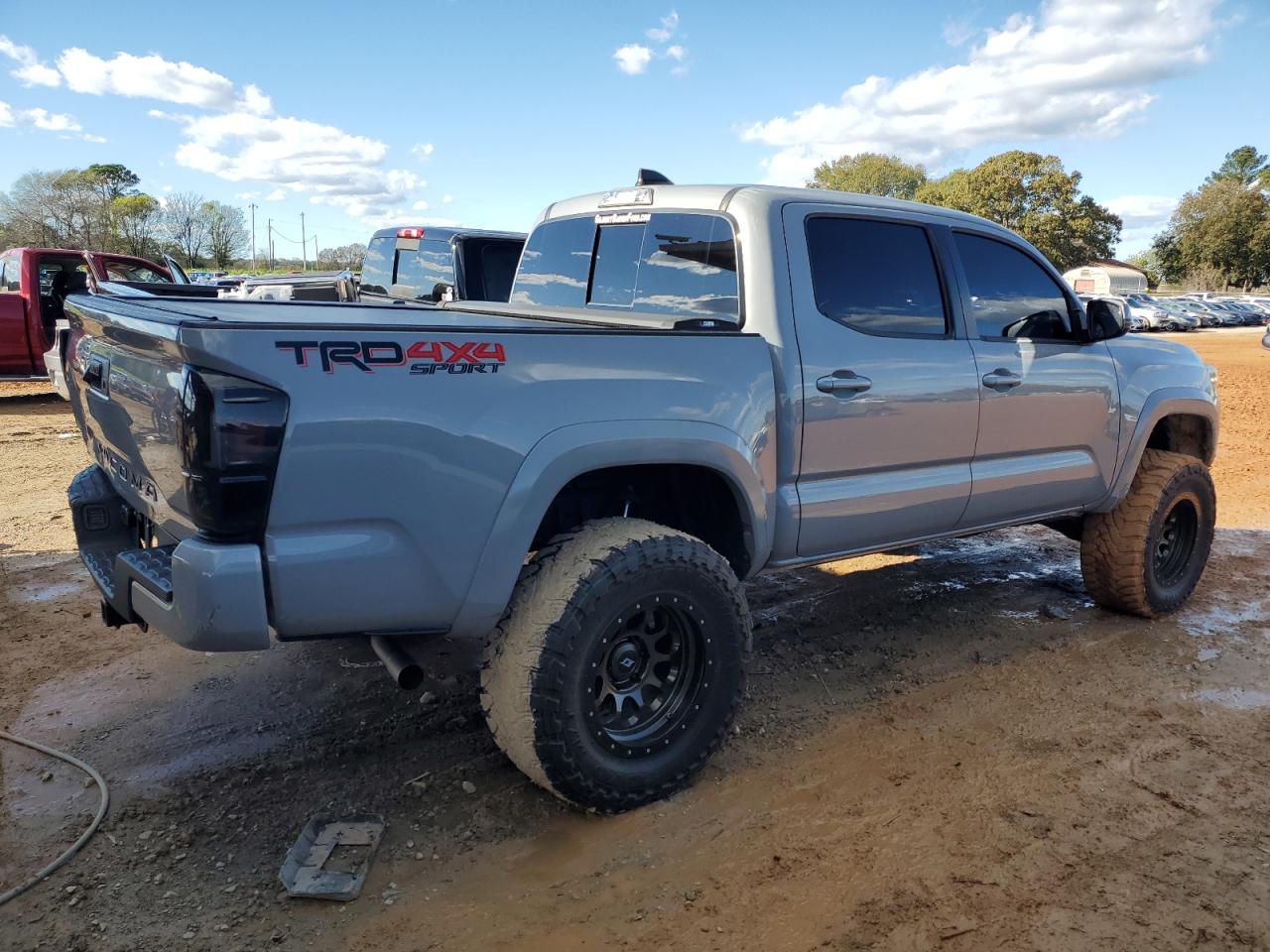 2020 Toyota Tacoma - Image 3