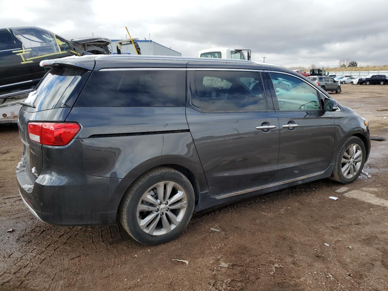 2018 Kia Sedona - Image 3