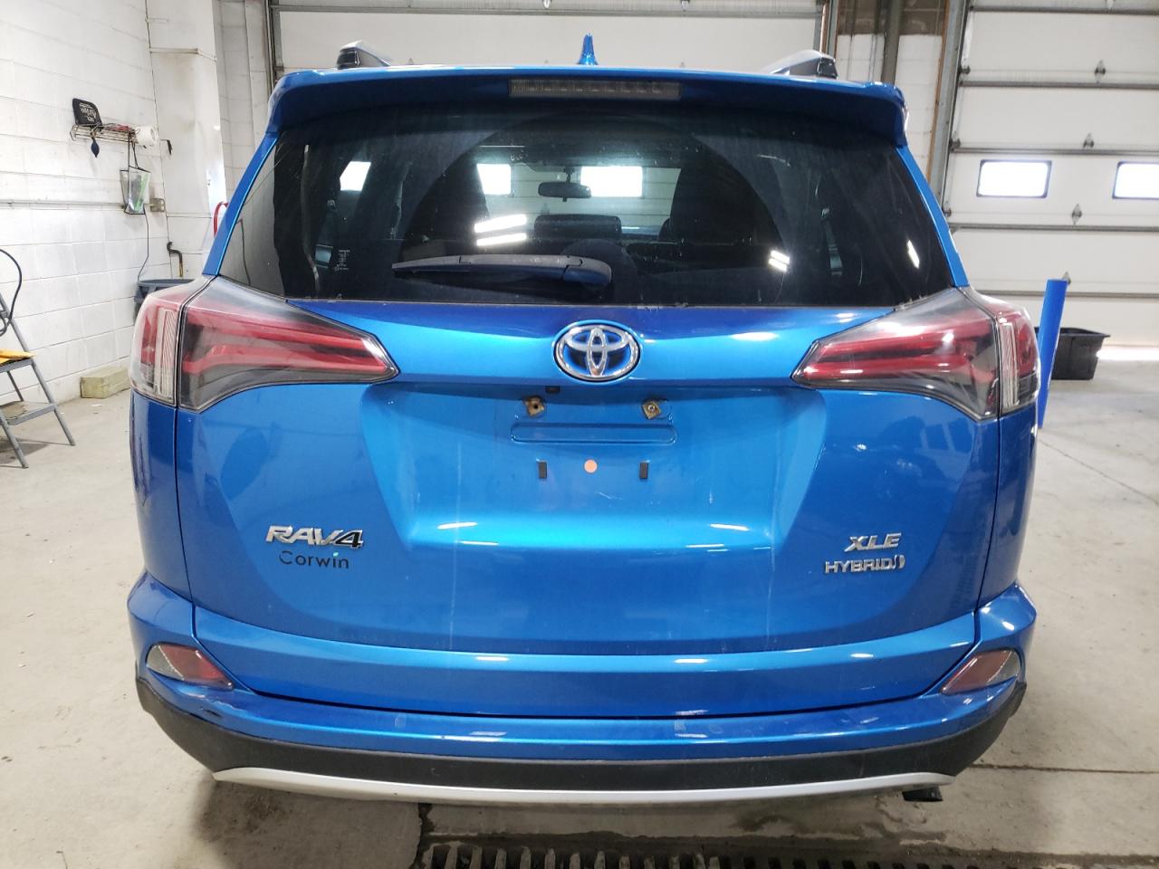 VIN JTMRJREV7GD058445 2016 TOYOTA RAV4 no.6