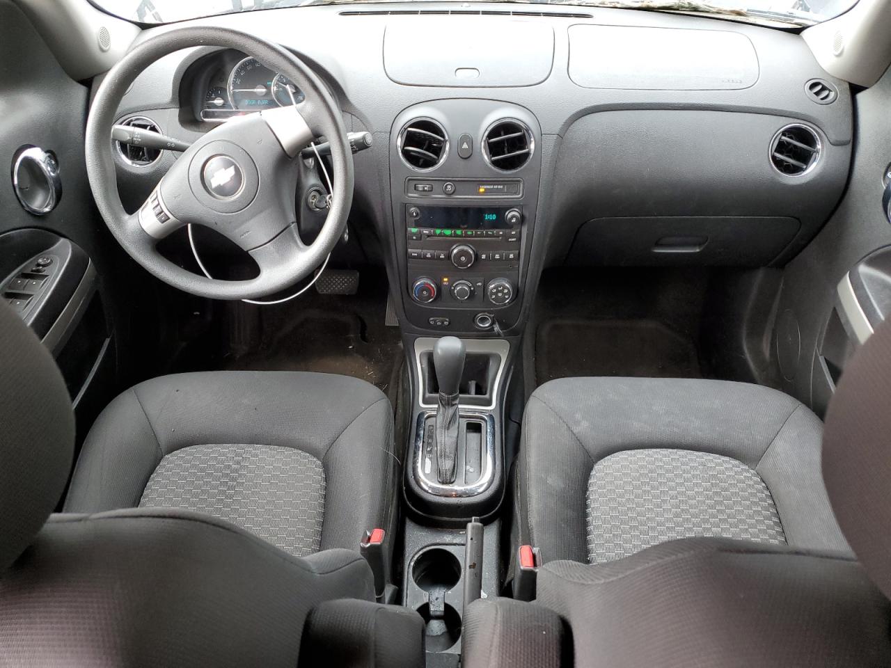 2010 Chevrolet HHR - Image 8