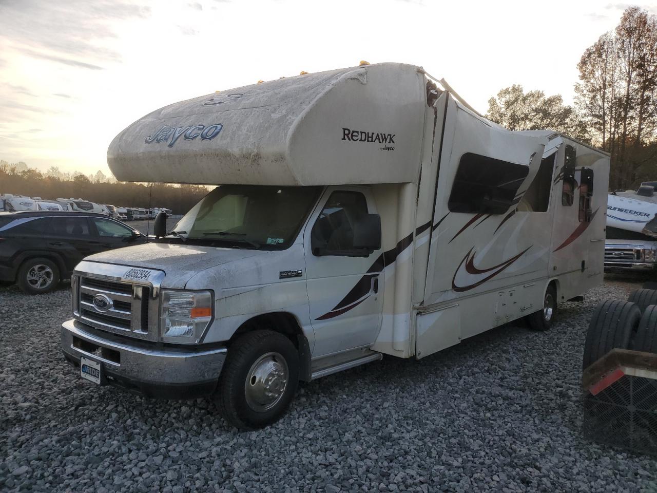 2016 Ford Econoline - Image 2