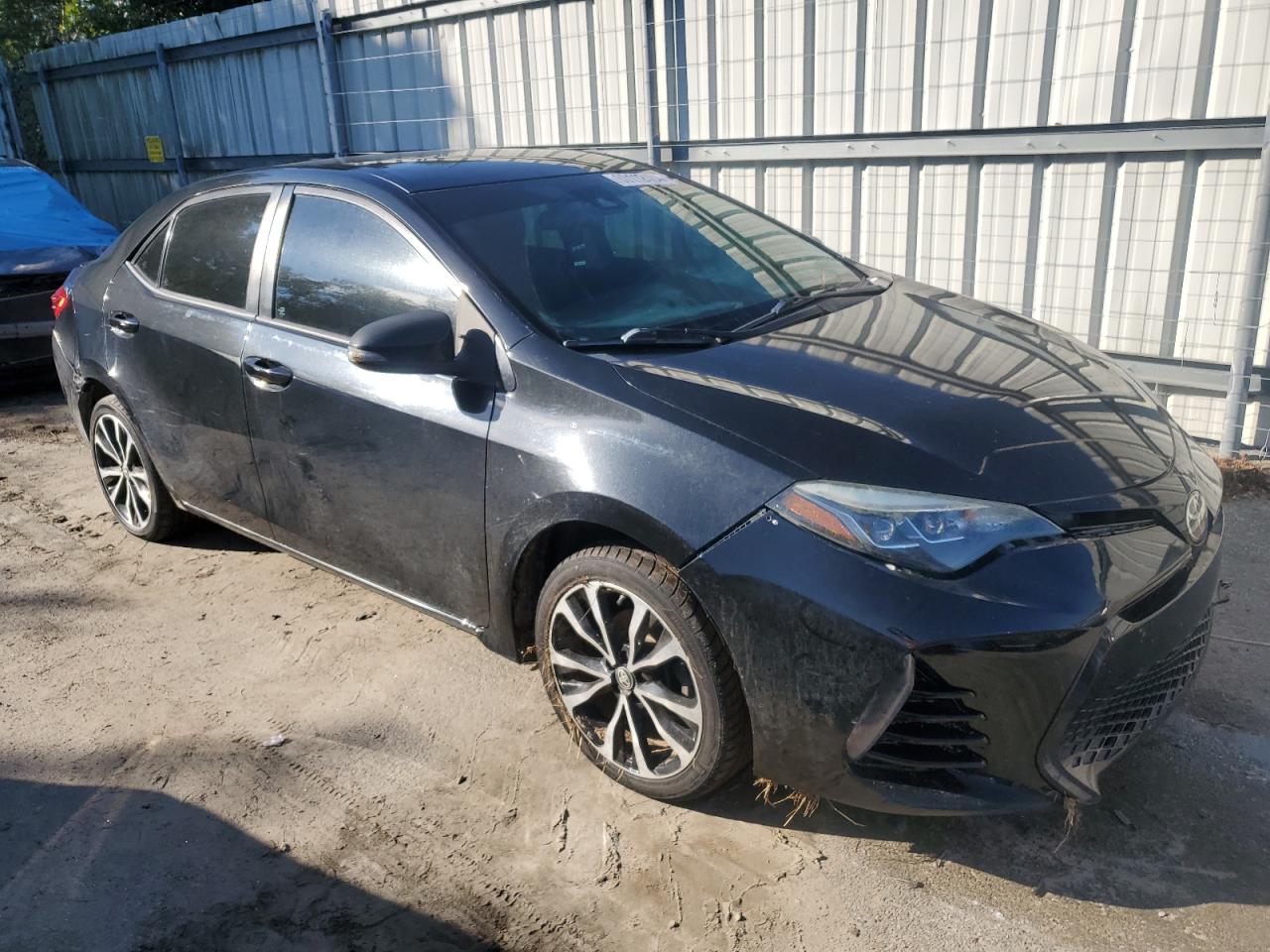 VIN 5YFBURHE5HP649280 2017 TOYOTA COROLLA no.4