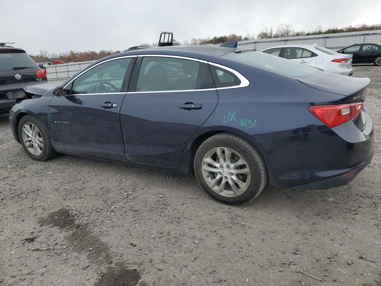 2018 Chevrolet Malibu - Image 2