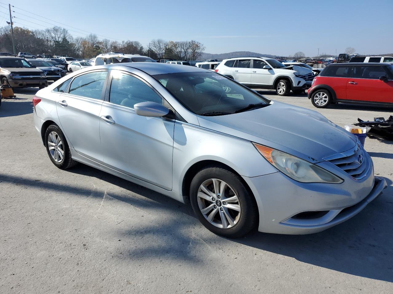 2011 Hyundai Sonata - Image 4