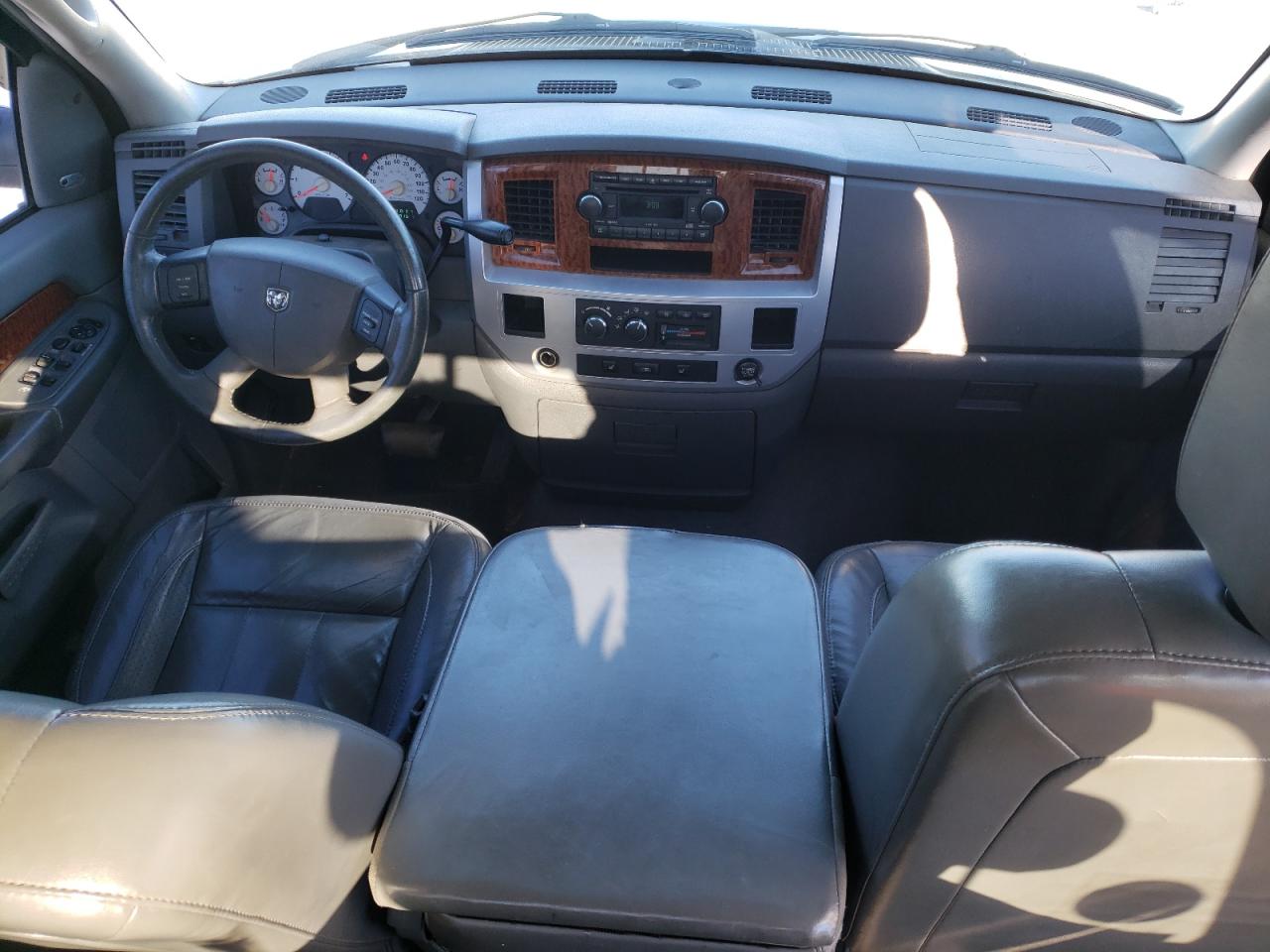 2006 Dodge RAM - Image 8