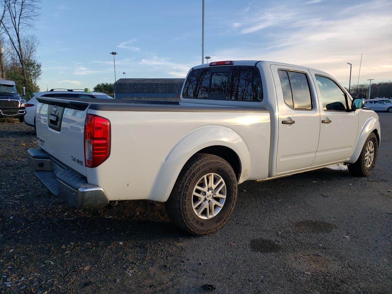 2017 Nissan Navara (Frontier) - Image 3