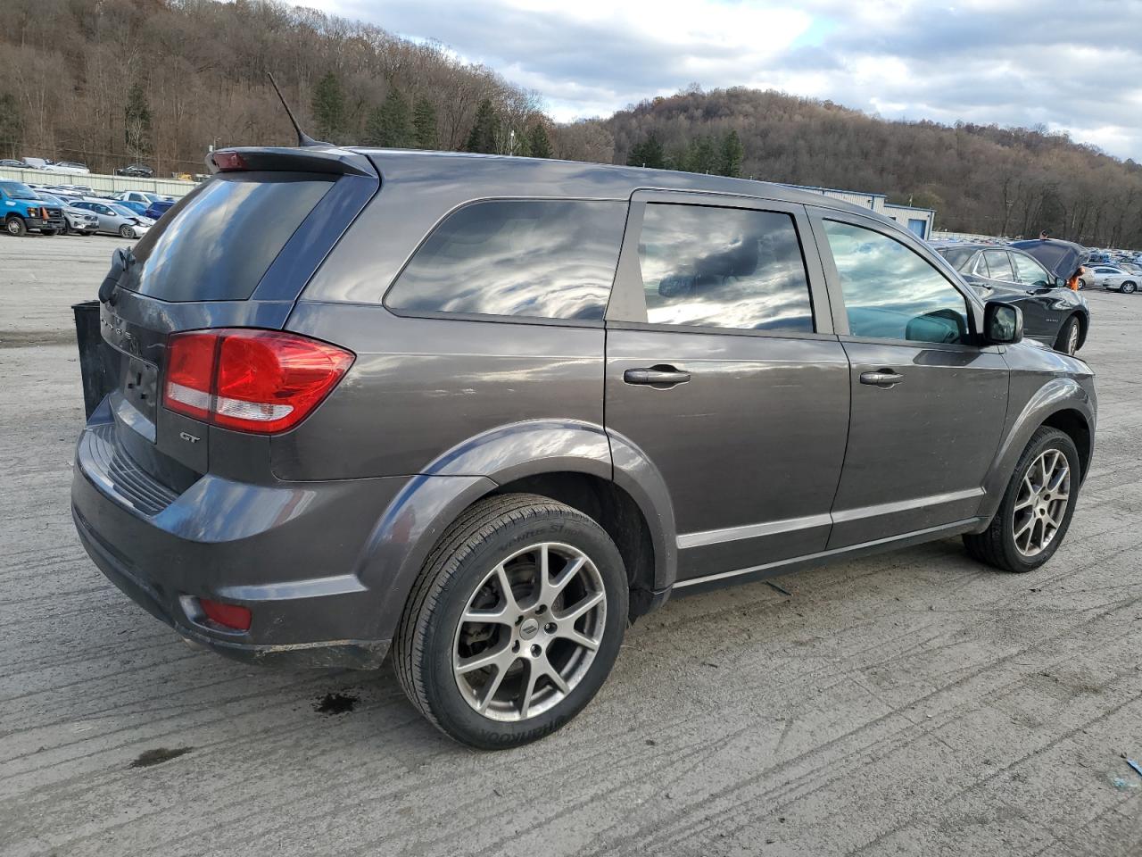 2018 Dodge Journey - Image 3