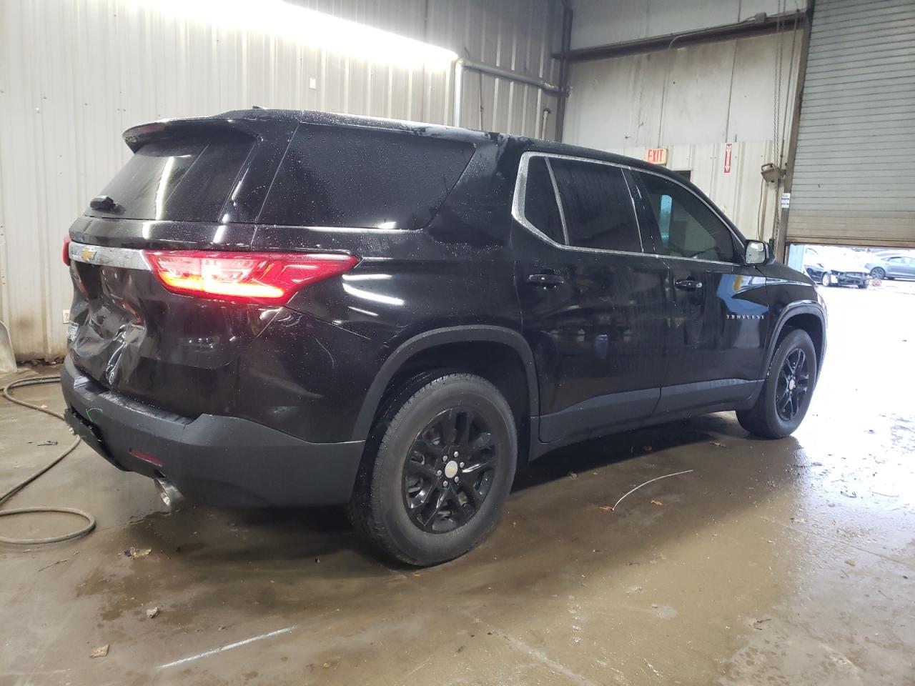 2021 Chevrolet Traverse - Image 3