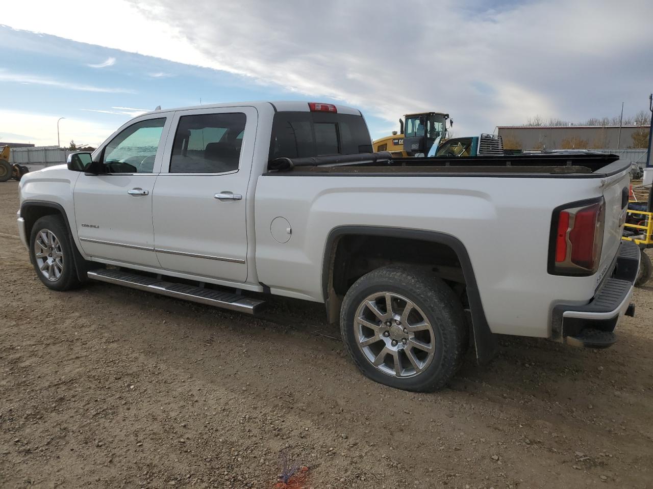 2017 GMC Sierra - Image 2