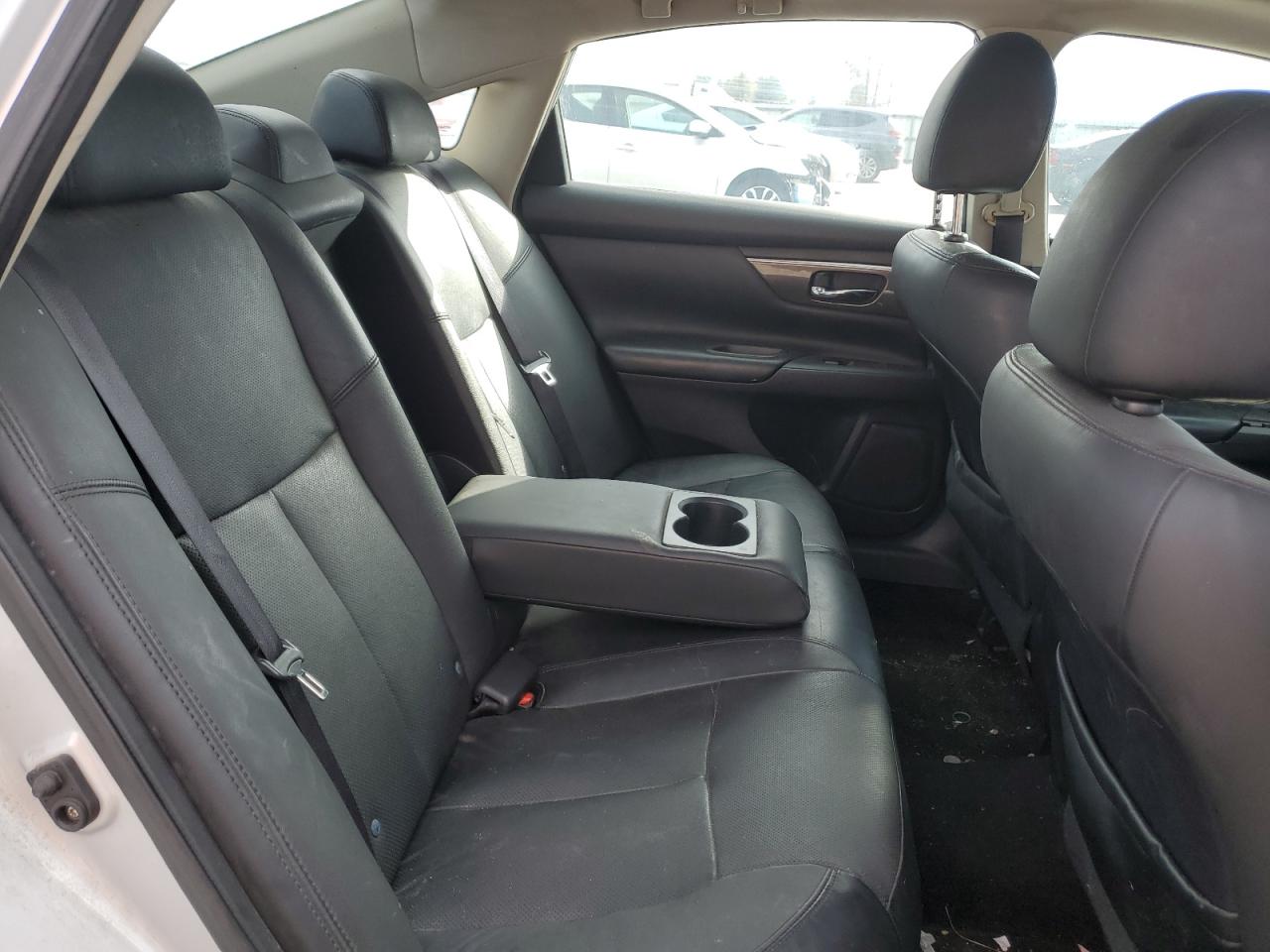 2014 Nissan Altima - Image 10