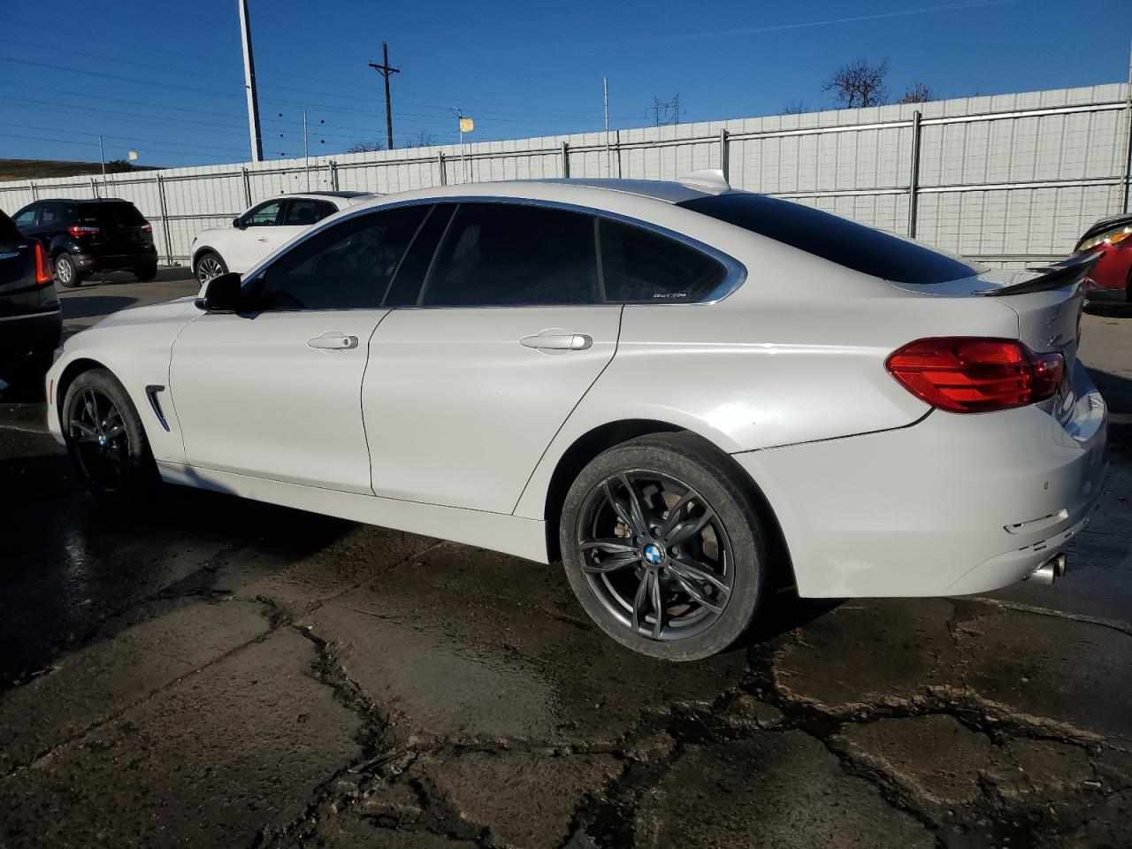 VIN WBA4A7C52FD414068 2015 BMW 4 SERIES no.2