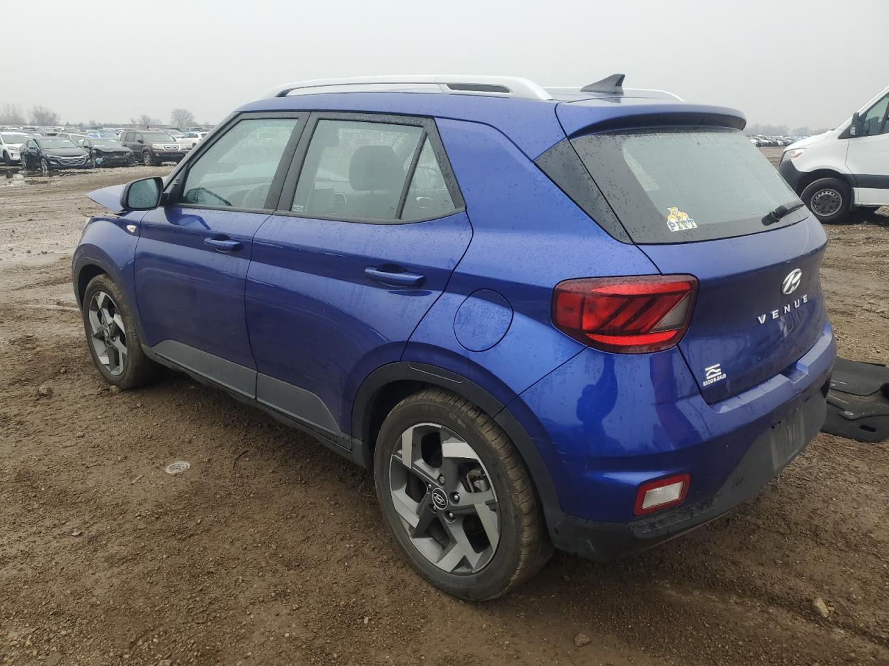 2022 Hyundai Venue - Image 2
