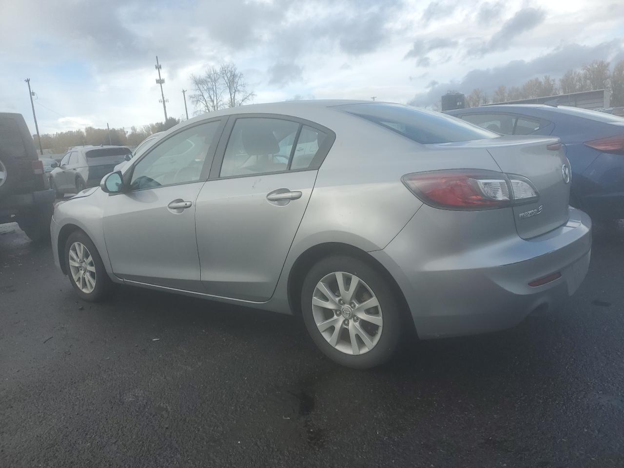 VIN JM1BL1TGXD1783956 2013 MAZDA 3 no.2