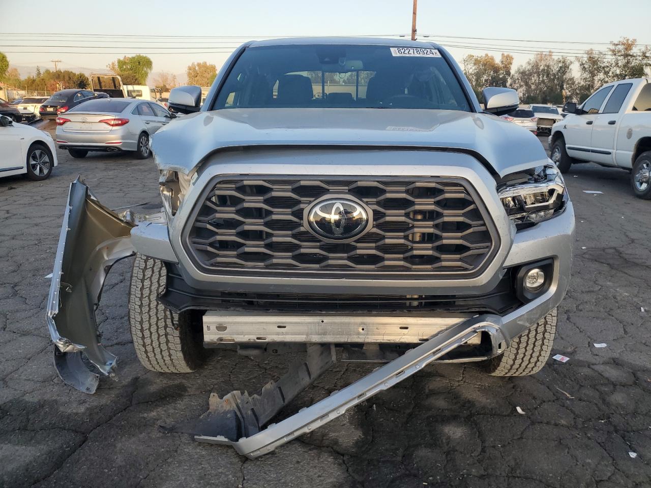 VIN 3TMAZ5CN6NM182564 2022 TOYOTA TACOMA no.5