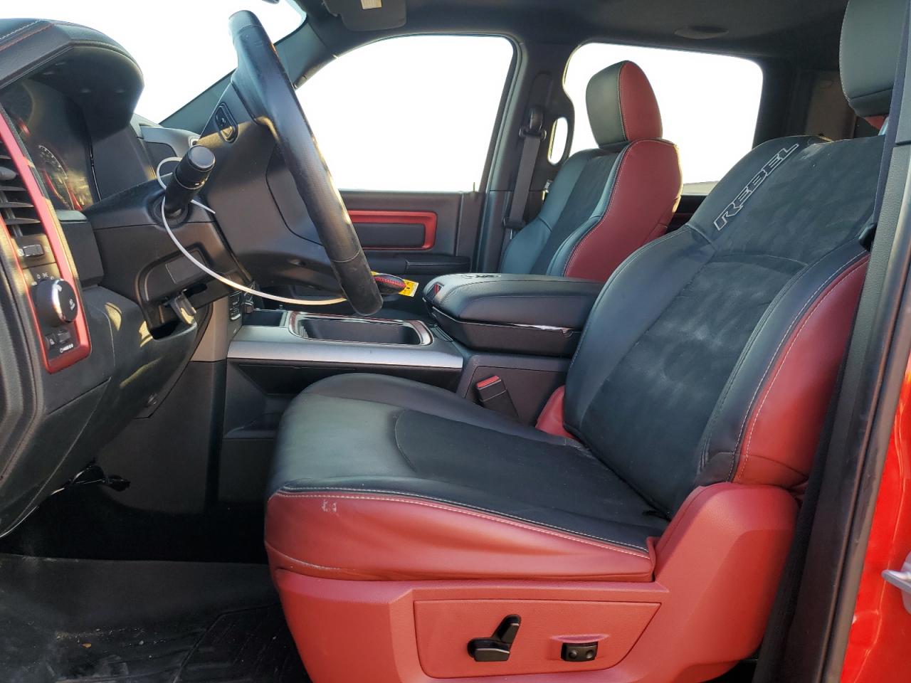 2016 RAM 1500 - Image 7