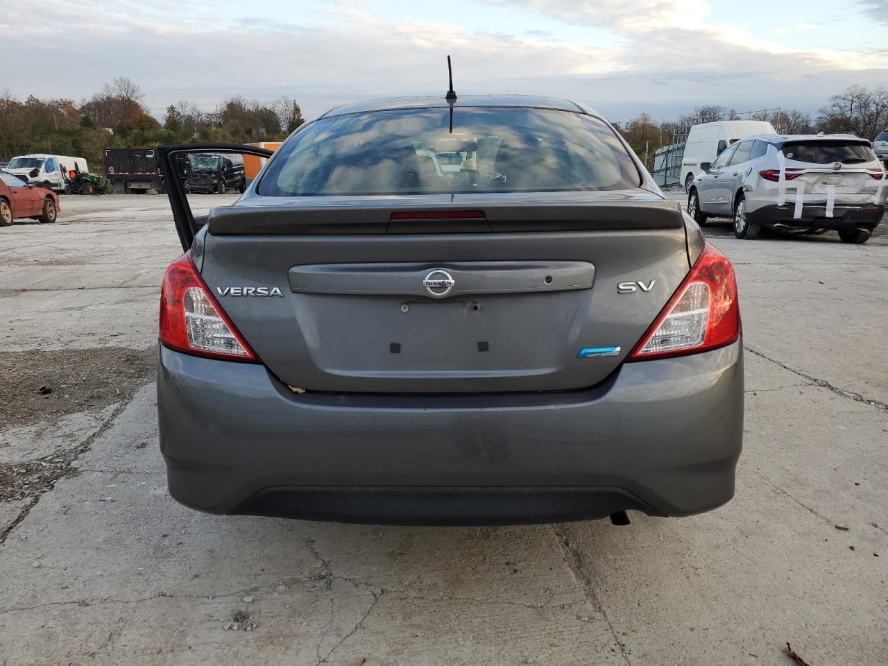 2016 Nissan Versa S VIN: 3N1CN7AP2GL829882 Lot: 79453874