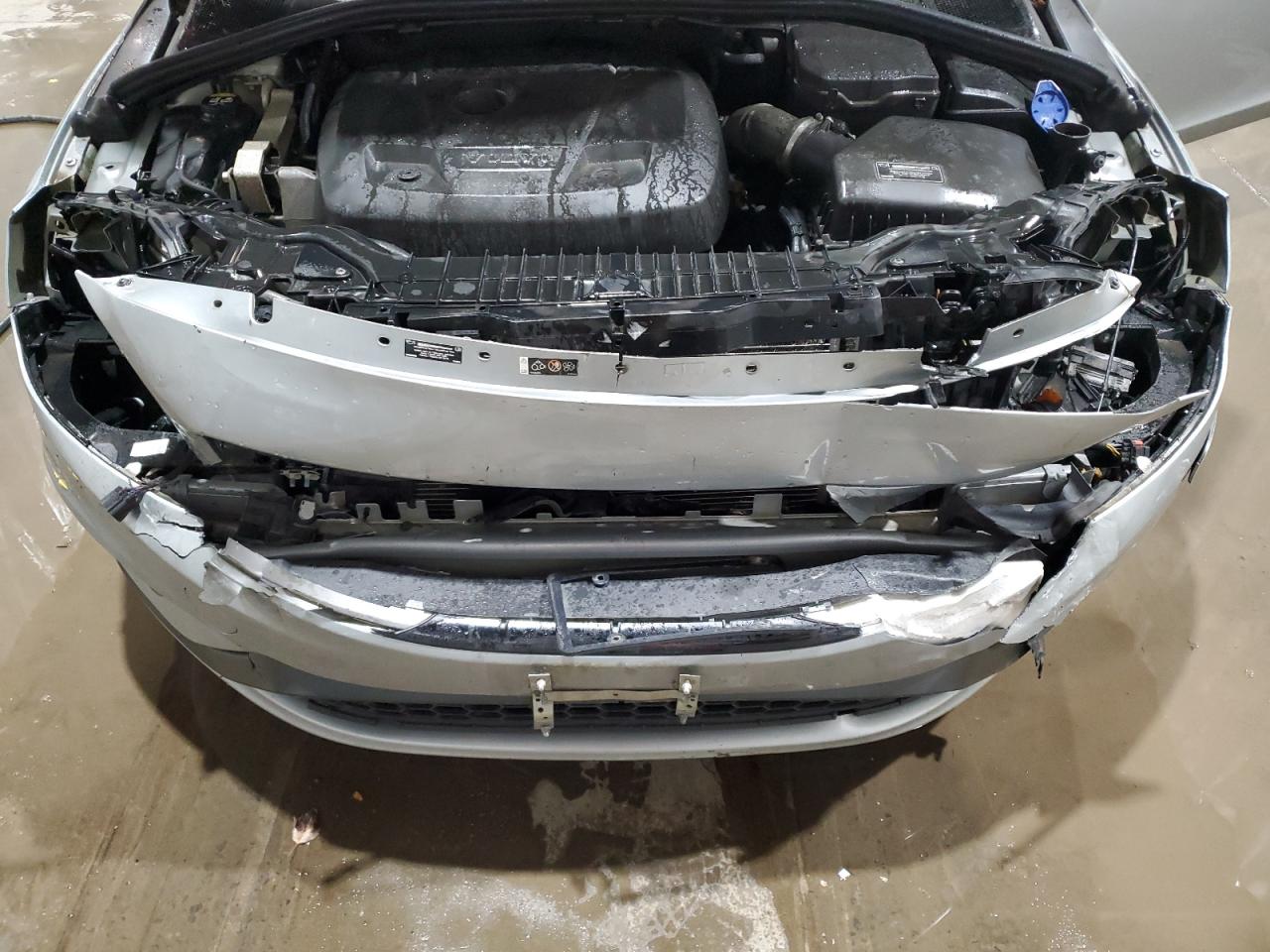 2017 Volvo S60 - Image 11
