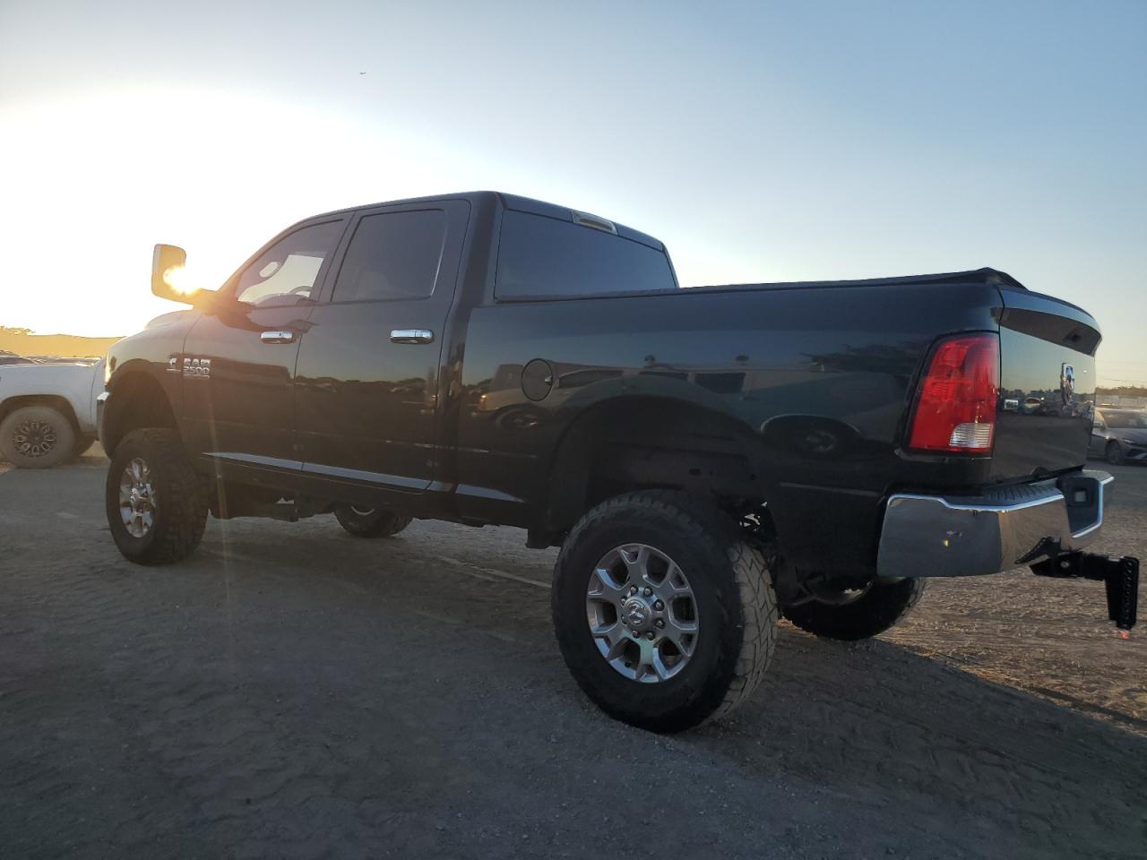 2018 Ram 2500 Slt VIN: 3C6UR5DL7JG215596 Lot: 79746464