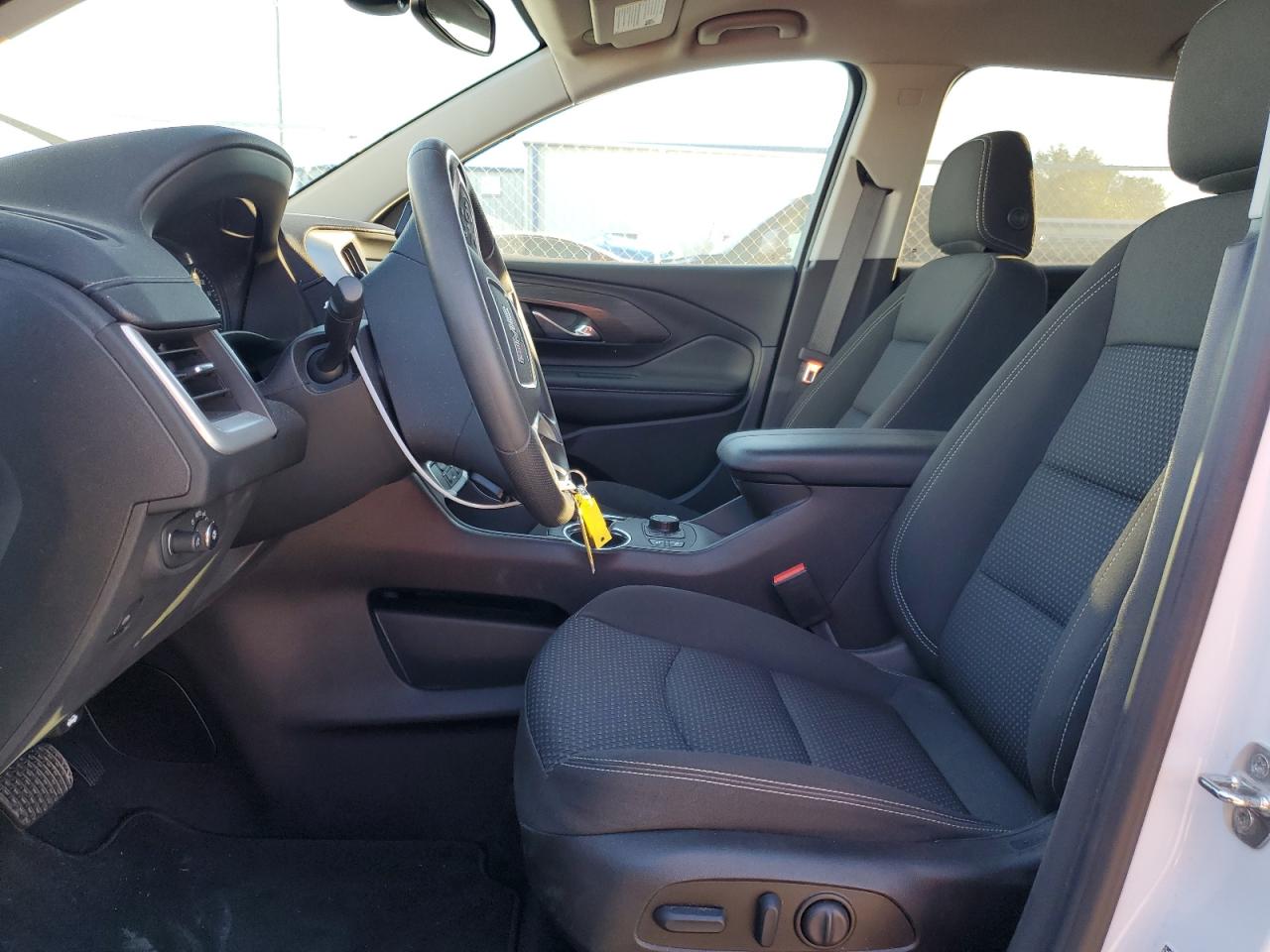 2022 GMC Terrain - Image 7