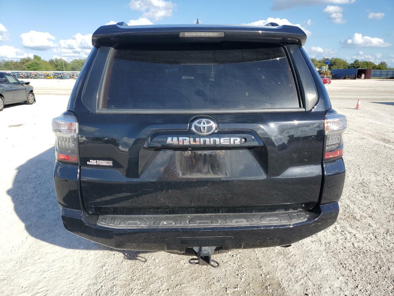 VIN JTEZU5JR0K5204420 2019 TOYOTA 4RUNNER no.6