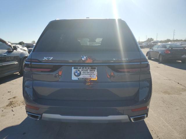  BMW X7 2025 Серый