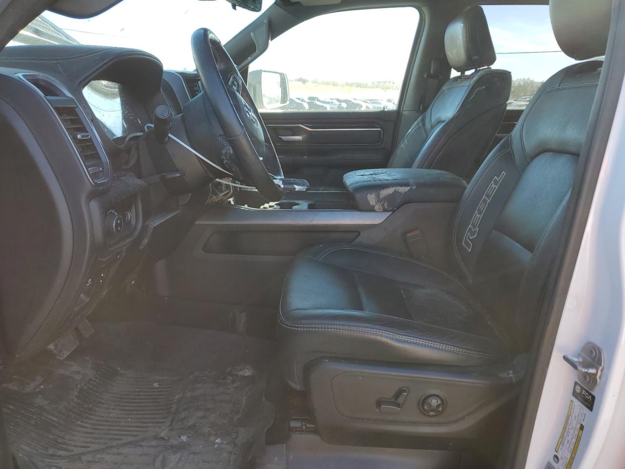 2021 RAM 1500 - Image 7