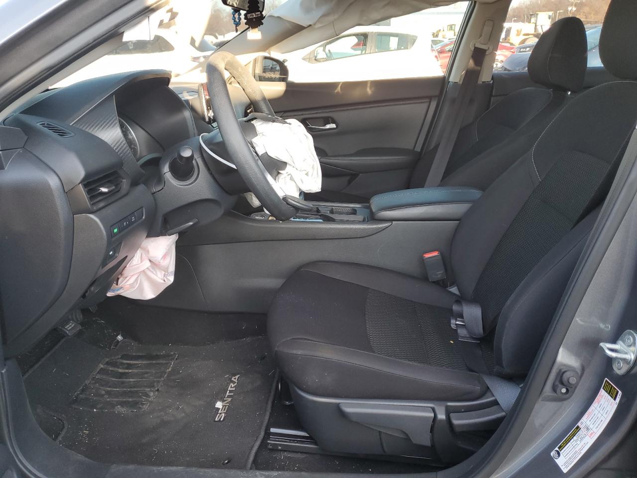 2021 Nissan Sentra - Image 7