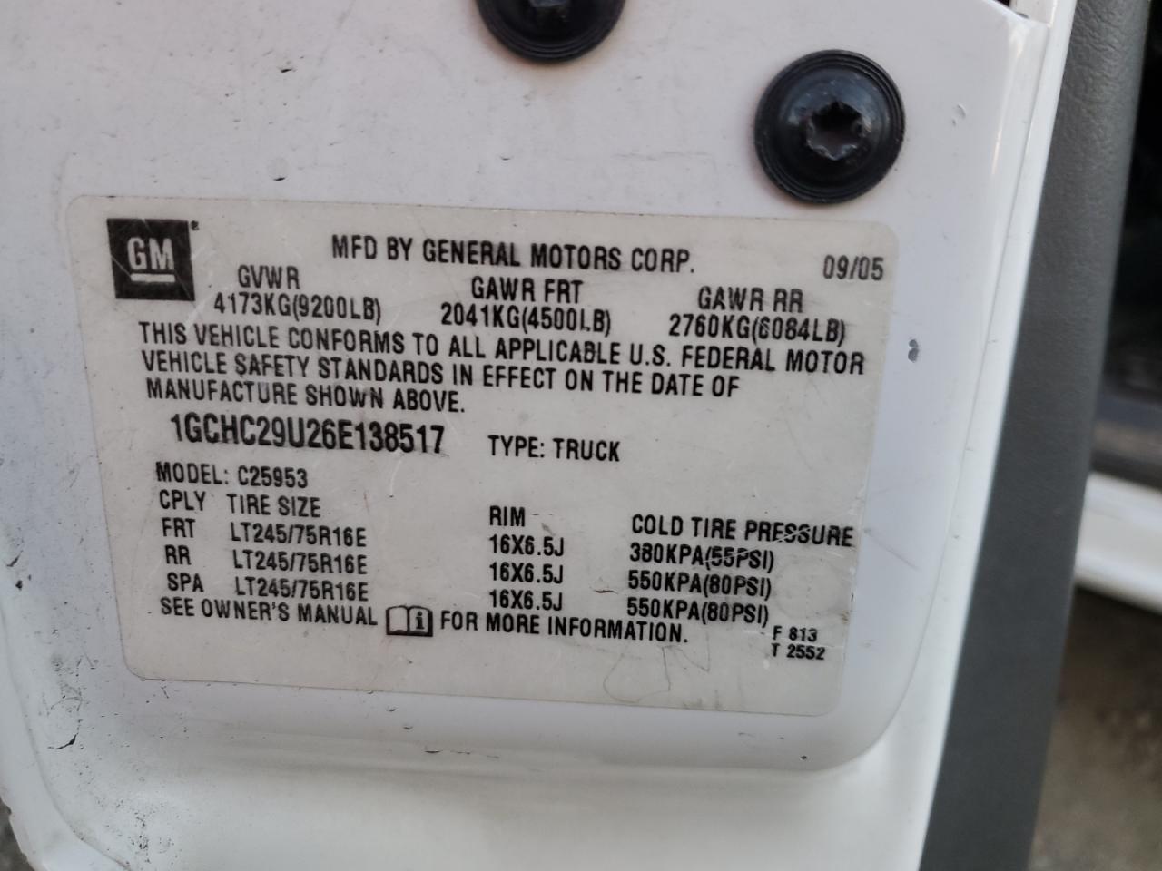 2006 Chevrolet Silverado - Image 12