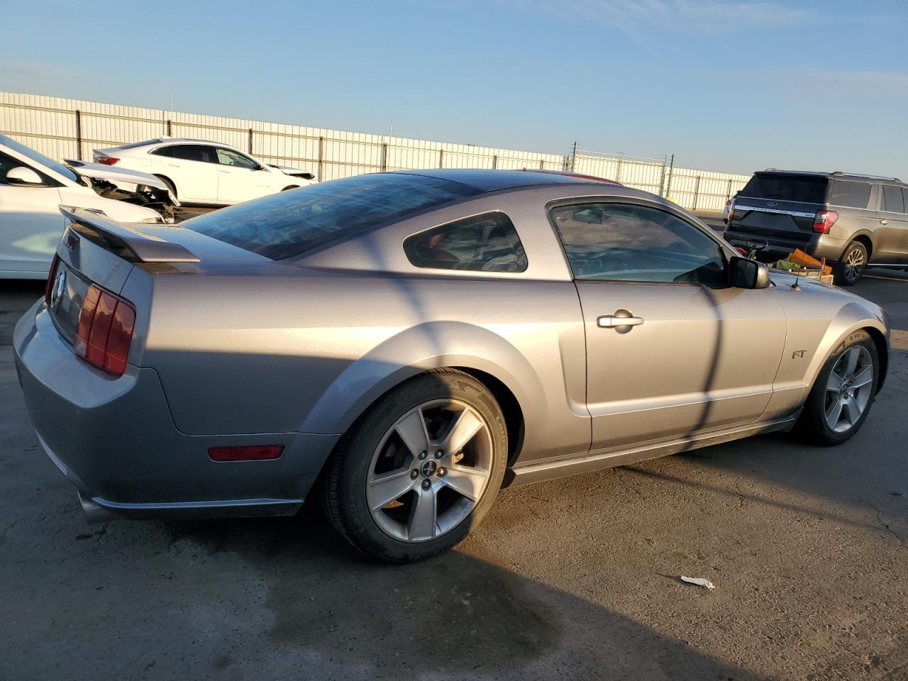 2006 Ford Mustang - Image 3