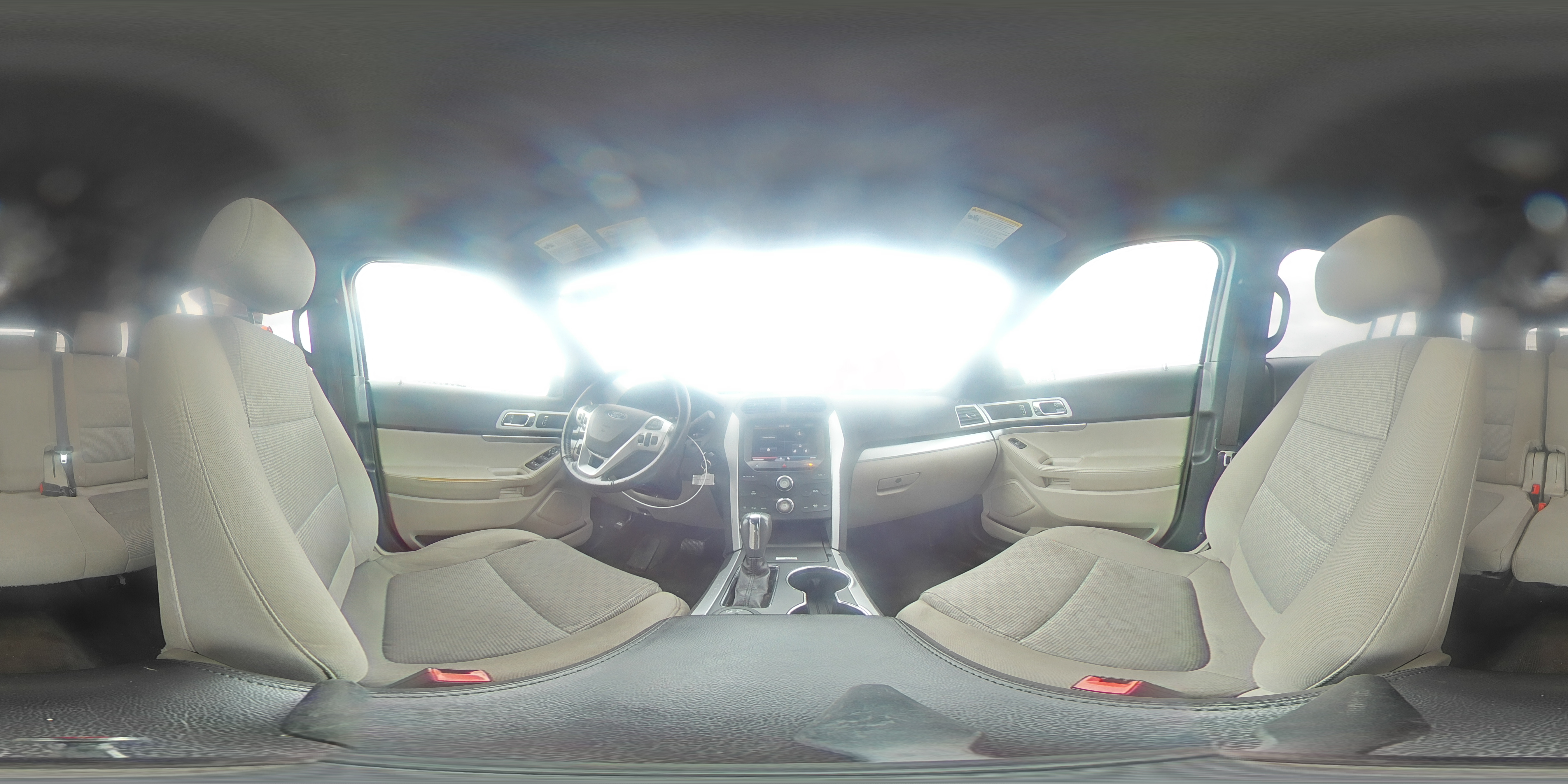 2014 Ford Explorer - Image 16