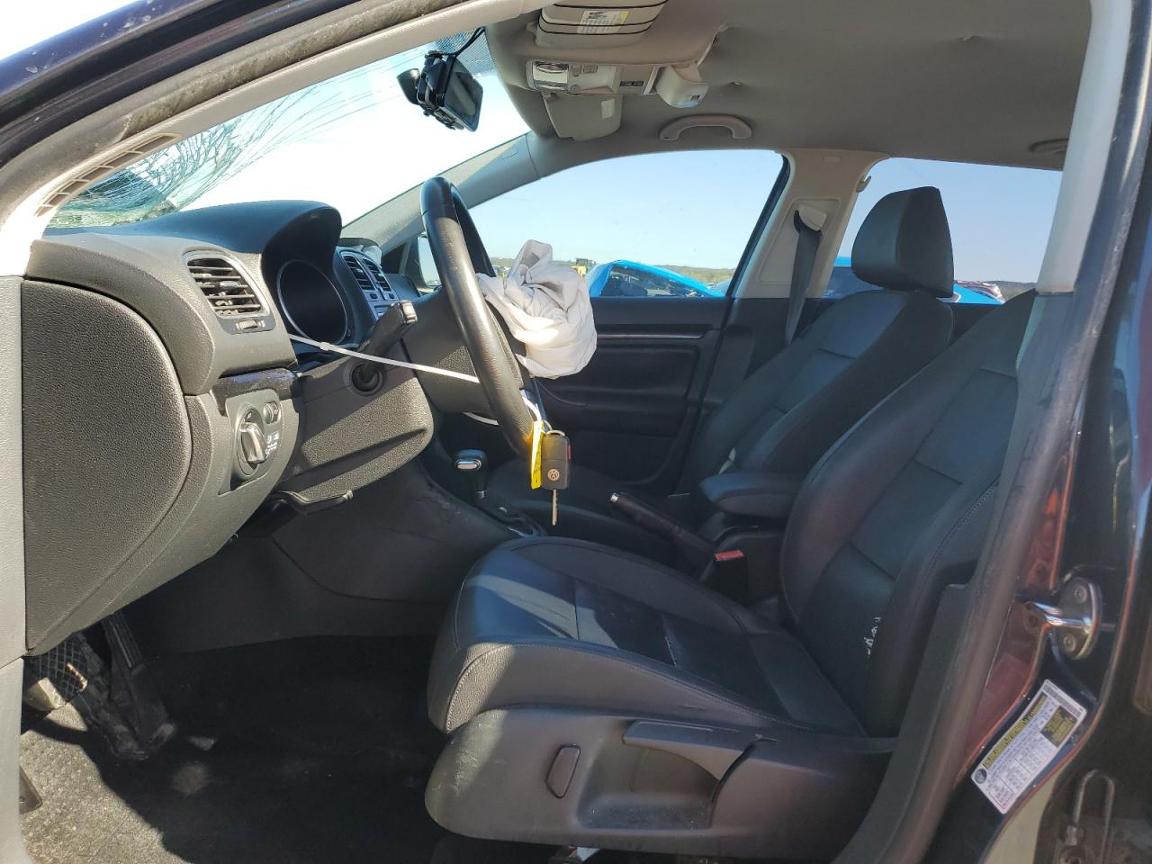 2010 Volkswagen Jetta - Image 7